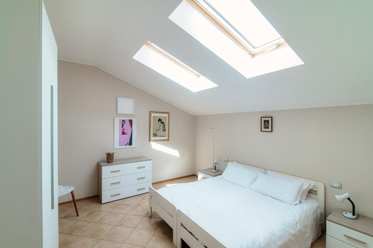 Apartamento Grape Attic 72 - The House Of Travelers Como Exterior foto